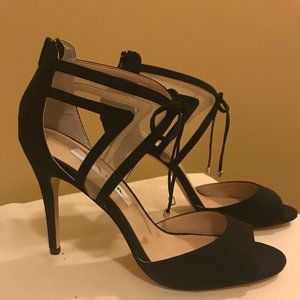 Nina New York Stiletto heel Peep-toe black 6.5M